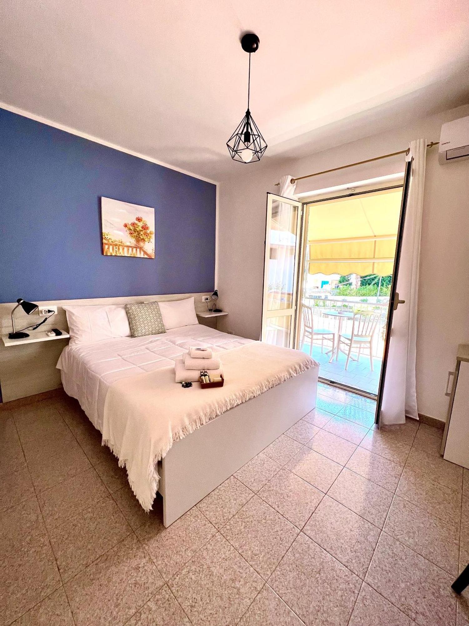 Bed and Breakfast Light Blue à Tropea Extérieur photo